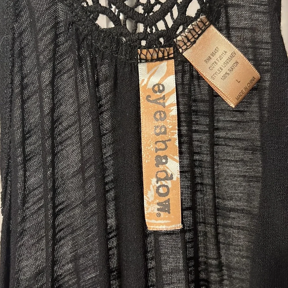 large - Picture 2 of 4